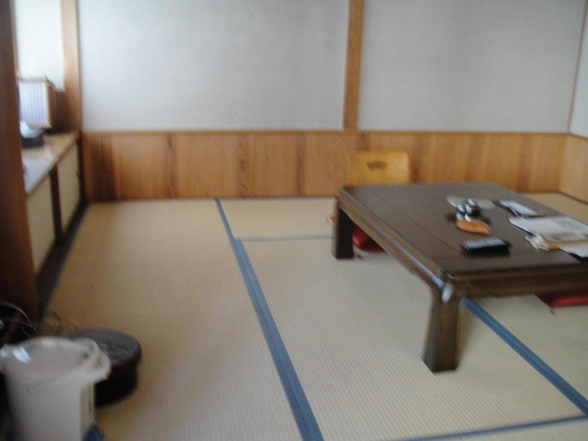 Ikariya Ryokan Яманути Номер фото
