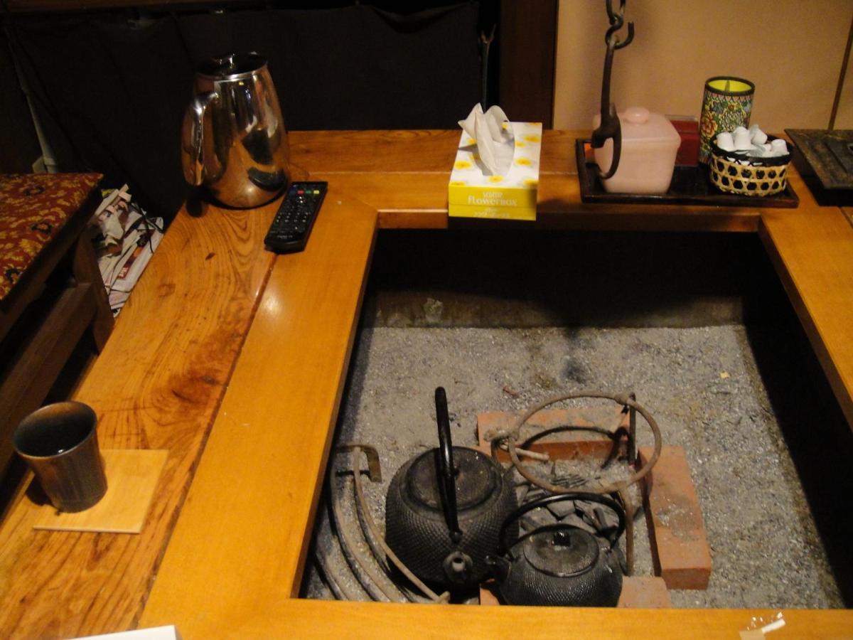 Ikariya Ryokan Яманути Экстерьер фото